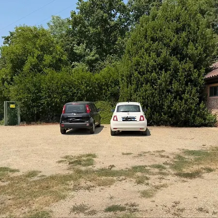 I Due Fratelli House In The Area Of Asti *